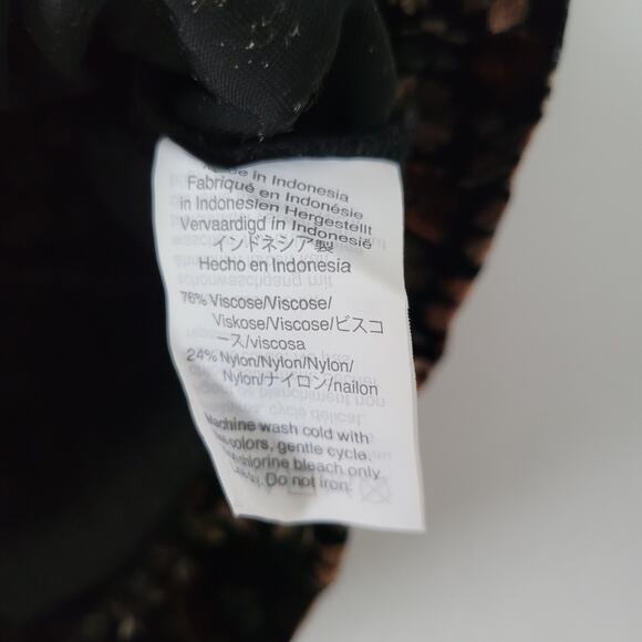 Madewell  Velvet  Tulip Sleeve Top with pleated hem - Picture 7 of 7